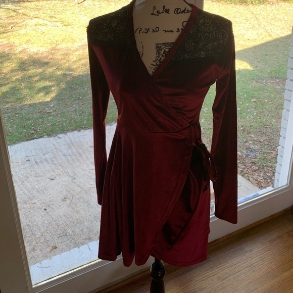 Angie Dress Size Small NWT - Picture 1 of 5